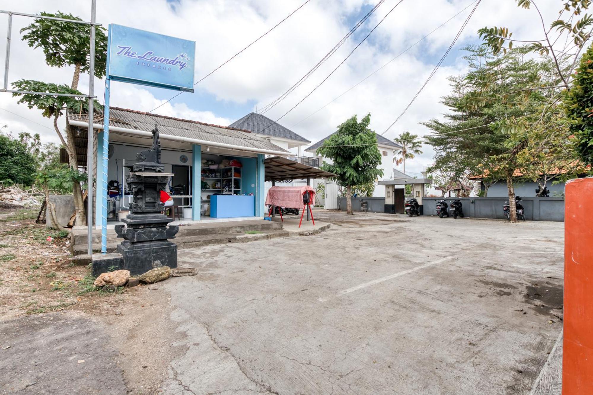 Lala Panzi Villa Managed By Manara ジンバラン エクステリア 写真